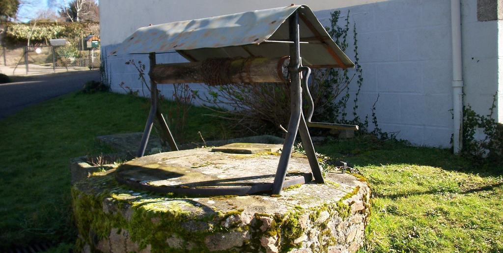 La Chataigne Doree Saint-Pierre-de-Fursac 外观 照片